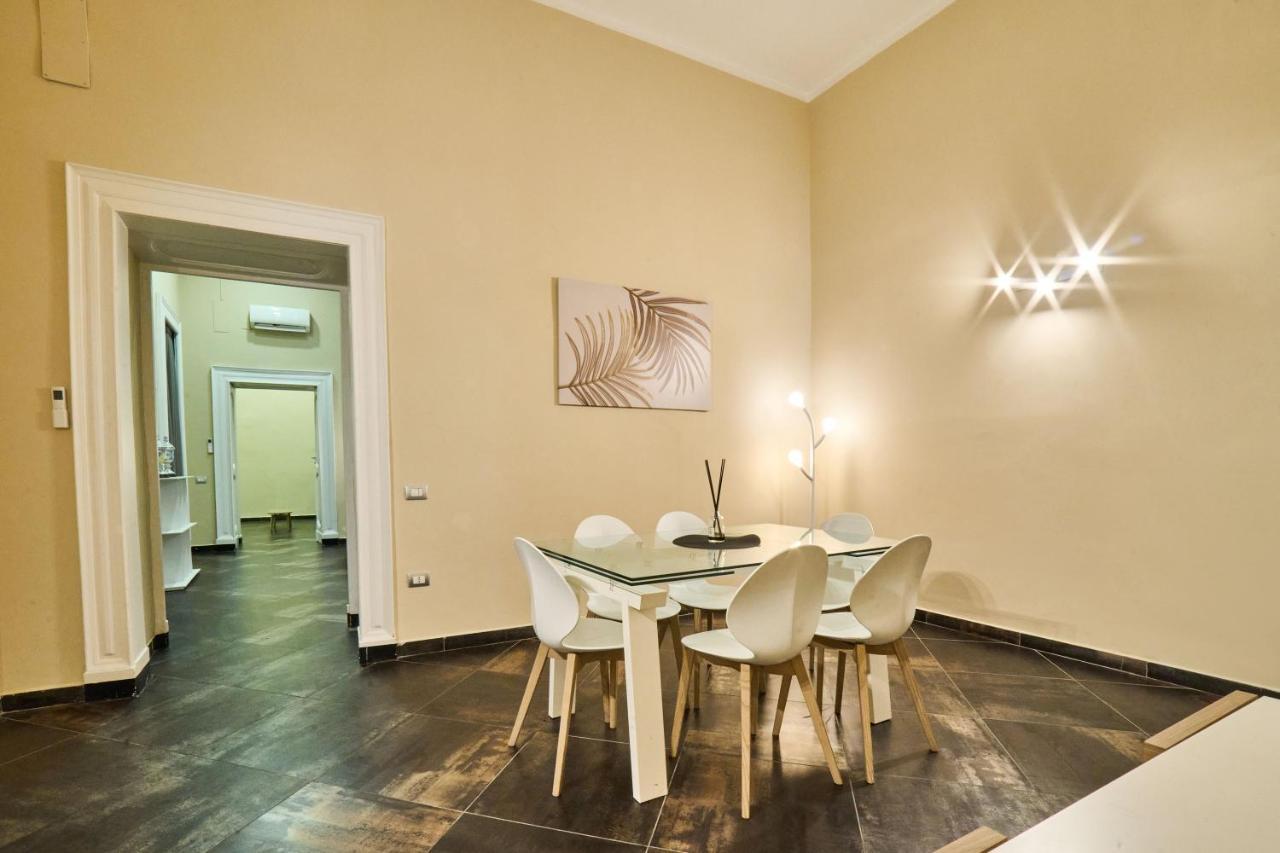 Via Niccolo Tommaseo 14 Apartment Napoli Bagian luar foto