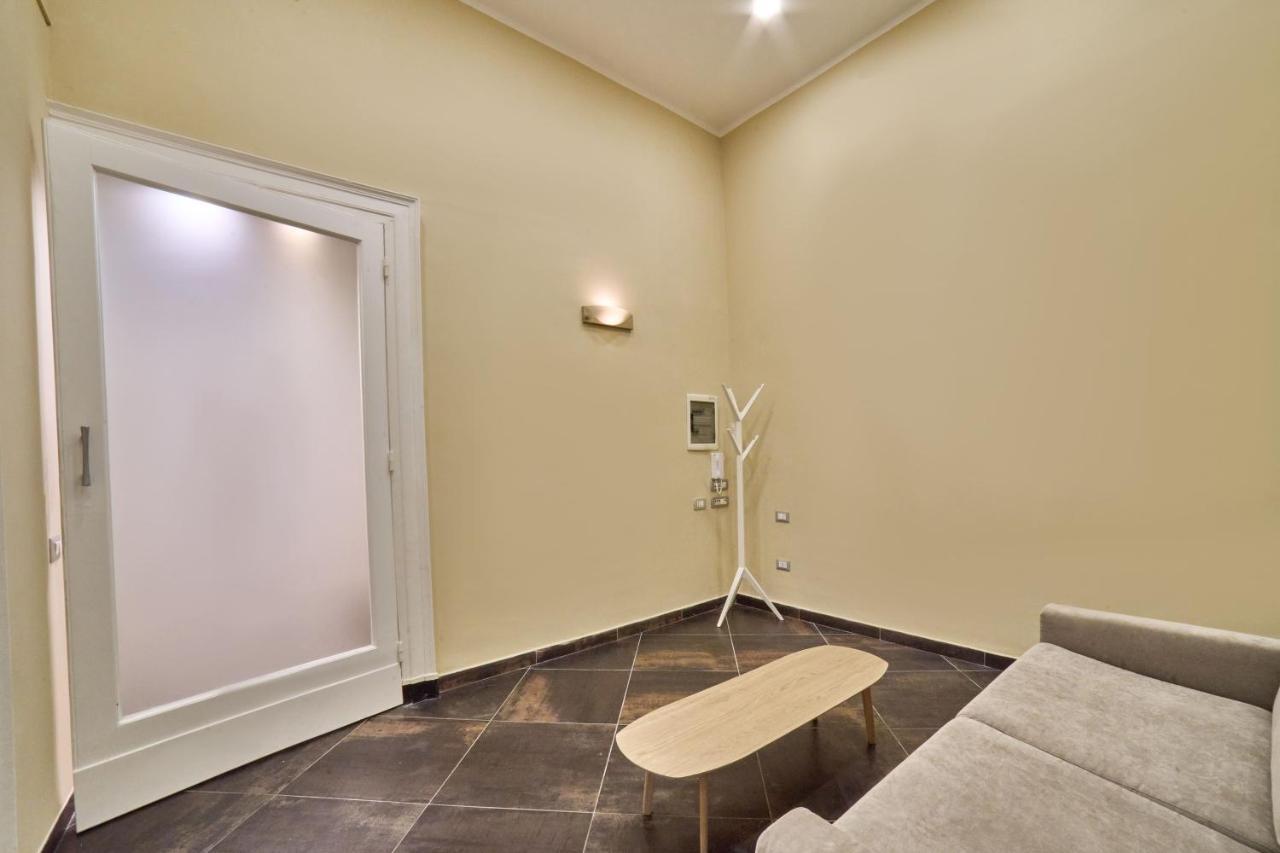 Via Niccolo Tommaseo 14 Apartment Napoli Bagian luar foto