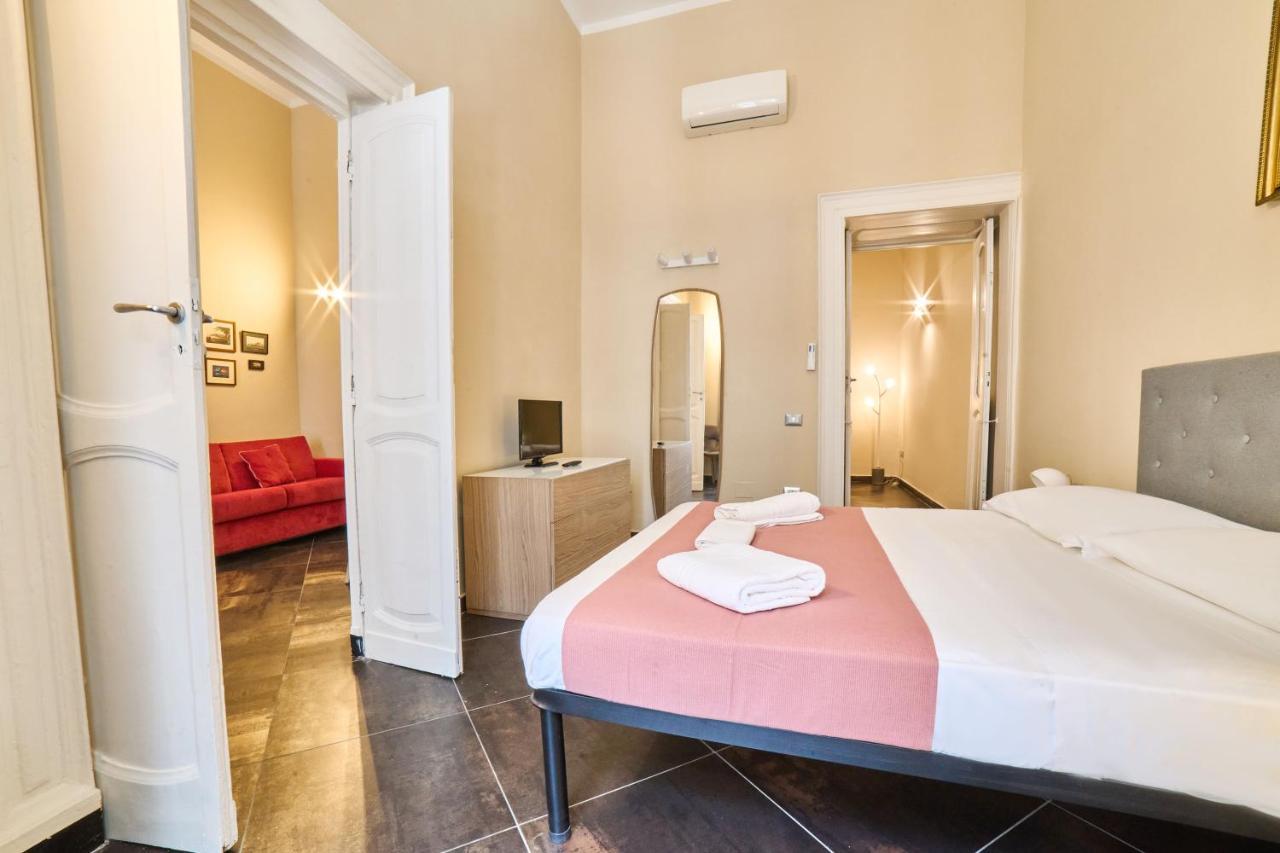 Via Niccolo Tommaseo 14 Apartment Napoli Bagian luar foto