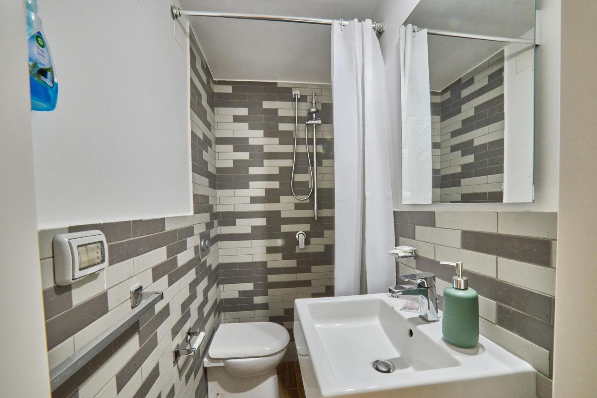 Via Niccolo Tommaseo 14 Apartment Napoli Bagian luar foto